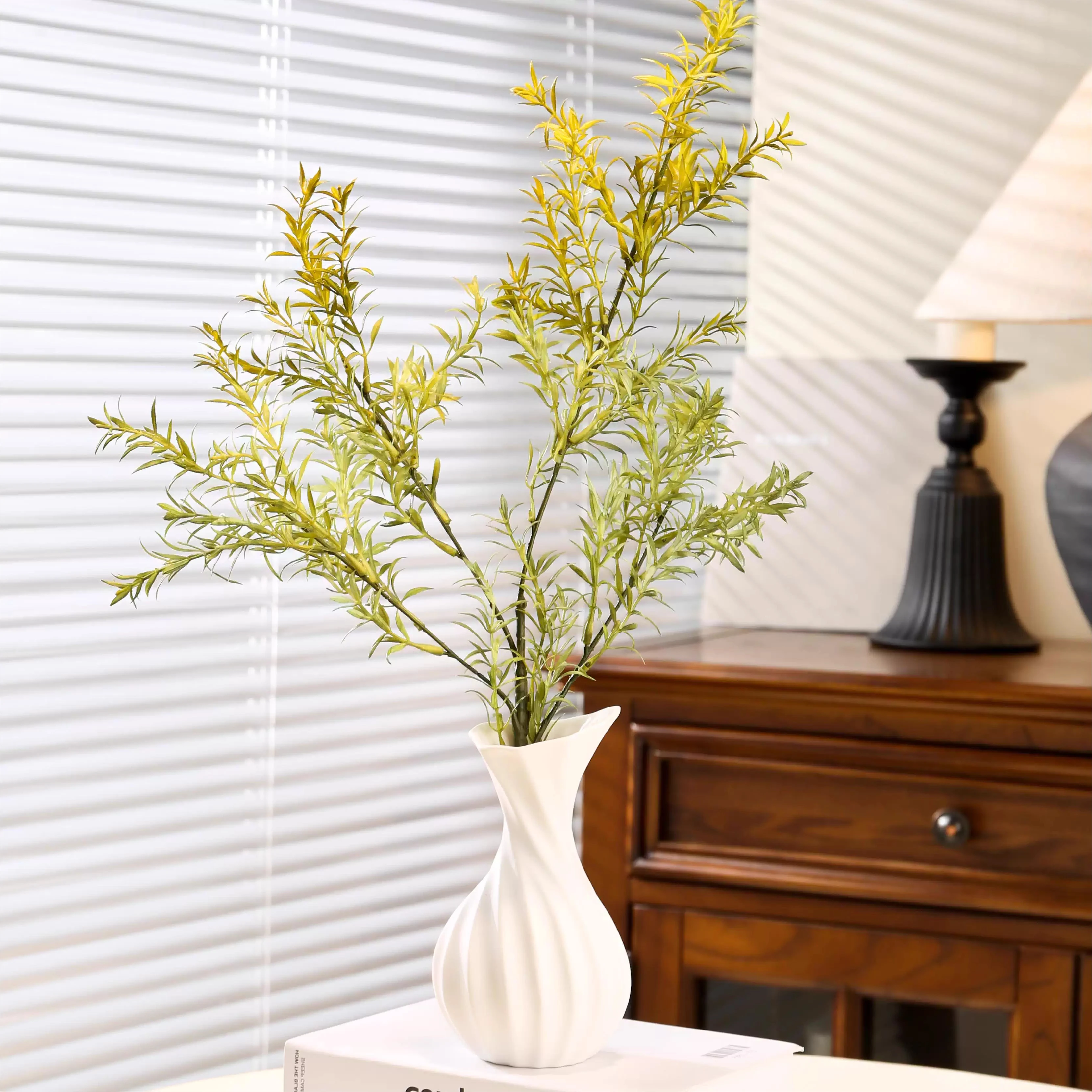 Creative Ceramic Vase Spiral Pleated Water-grown Flower Vase Ceramic Pot Floral Arrangement Accessories Home Decoration