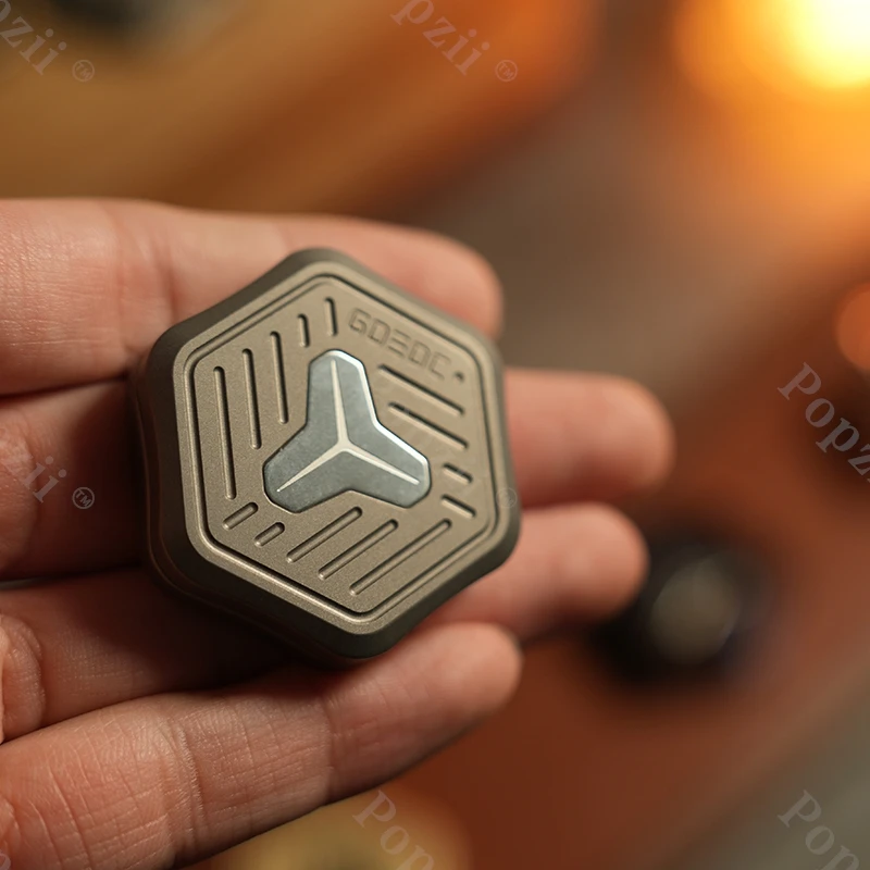 GD EDC Gladiator 2.0 Stop Tytanu Magnetyczny Zatrzask Moneta Zabawka Antystresowa Fidget Spinner Żyroskop na Opuszki Palców Fajny Gadżet Zabawka na Stres