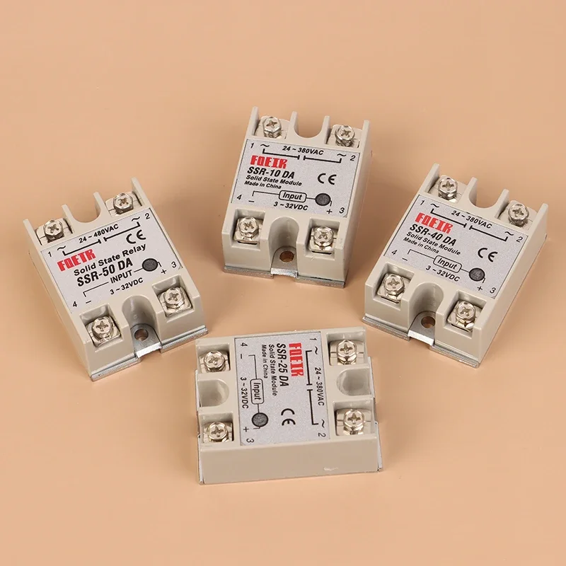 Single-phase Solid-state Relay SSR-25DA 10 25 40 50 DC Control AC 220v25A Small Solid