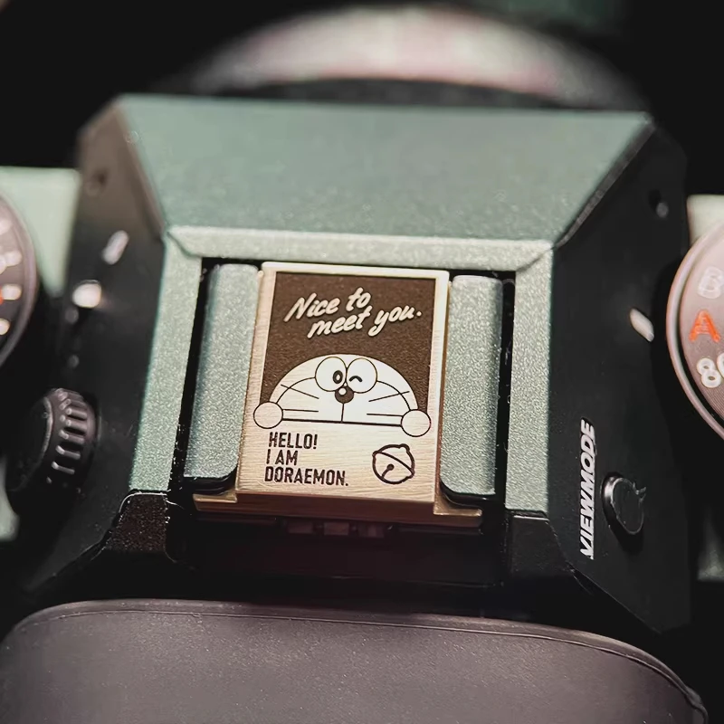 Osłona mocowania lampy błyskowej do aparatu Fujifilm XT5 X100VI XM5 XT30 XT50 XS20 ZFC Z50 ZF, ozdobna metalowa osłona przycisku migawki, ochrona przed kurzem — zdjęcie produktu 2