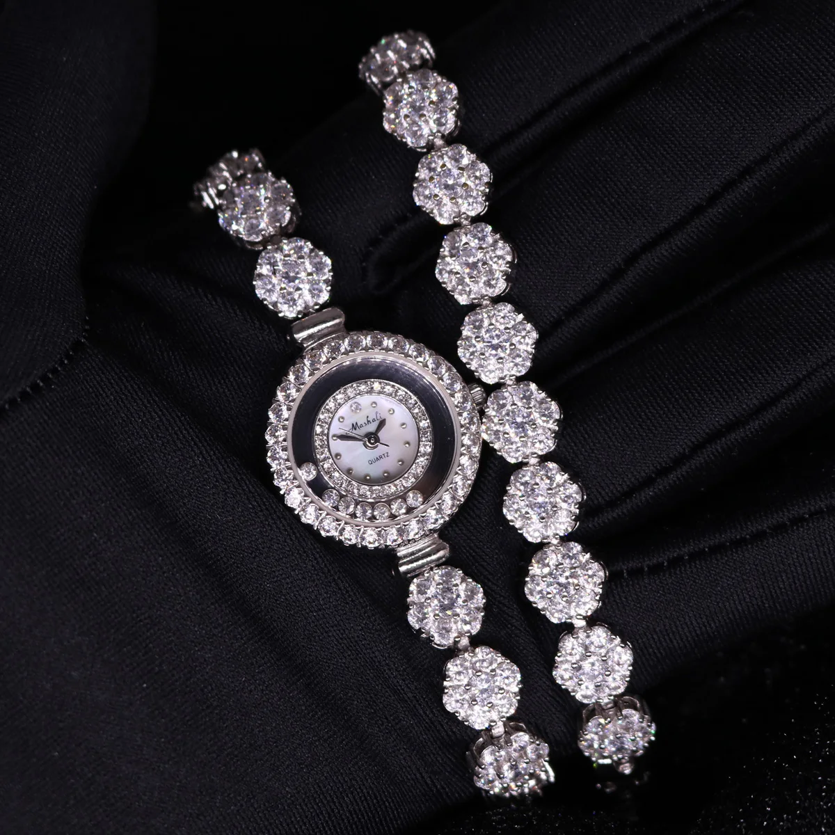 Setting Cubic Zircon Women's Watch Hours Clock Fine Dress Wedding Jewelry Twining Long Bracelet Luxury Crystal Girl Gift Box