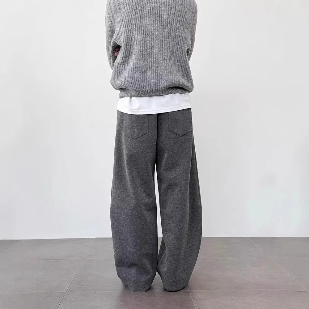 Calça de moletom masculina com cordão elástico na cintura, ajuste solto, scimitar, versátil, design casual, solta, reta, para esfregar o chão