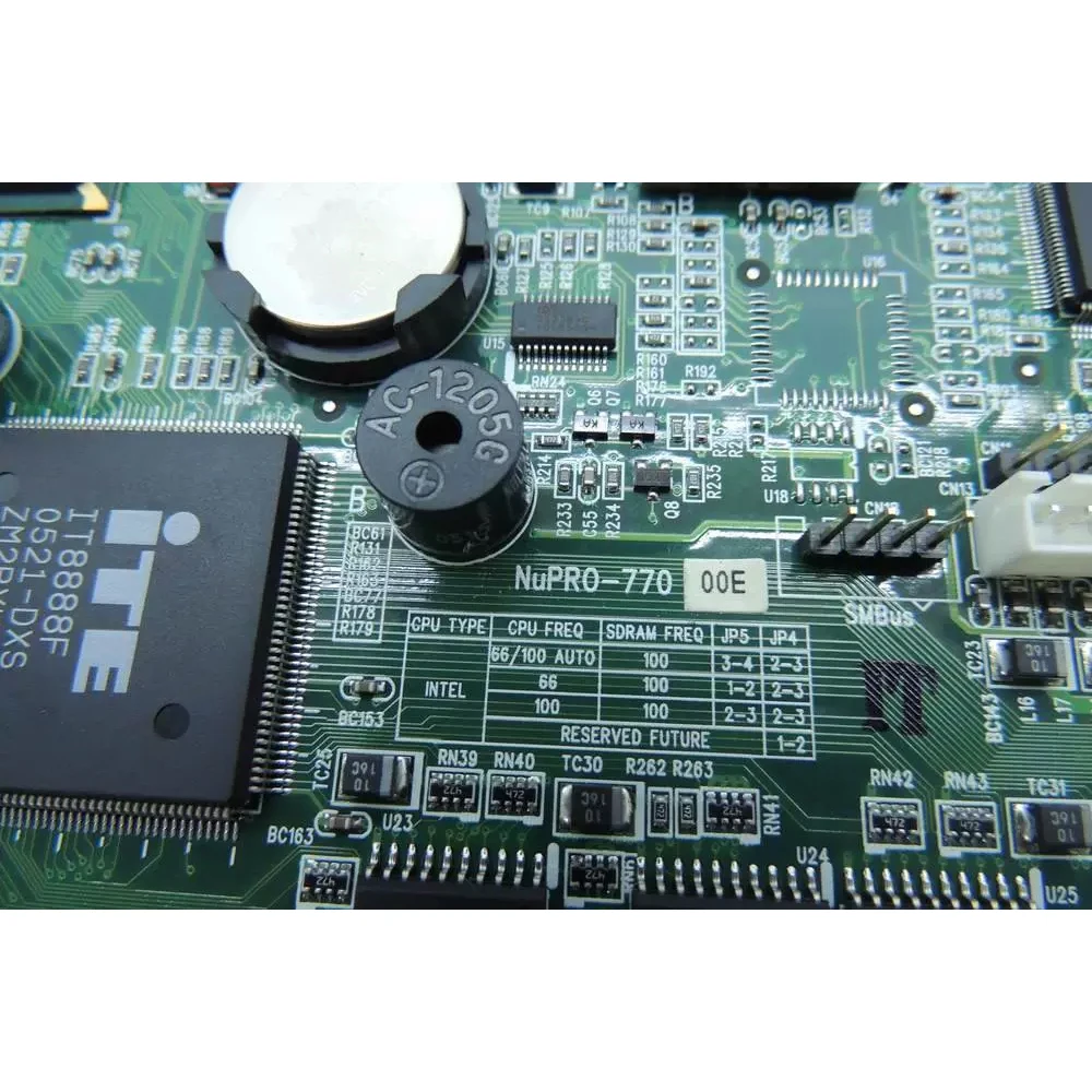 

Для карты полного размера промышленной материнской платы ADLINK Nupro-770