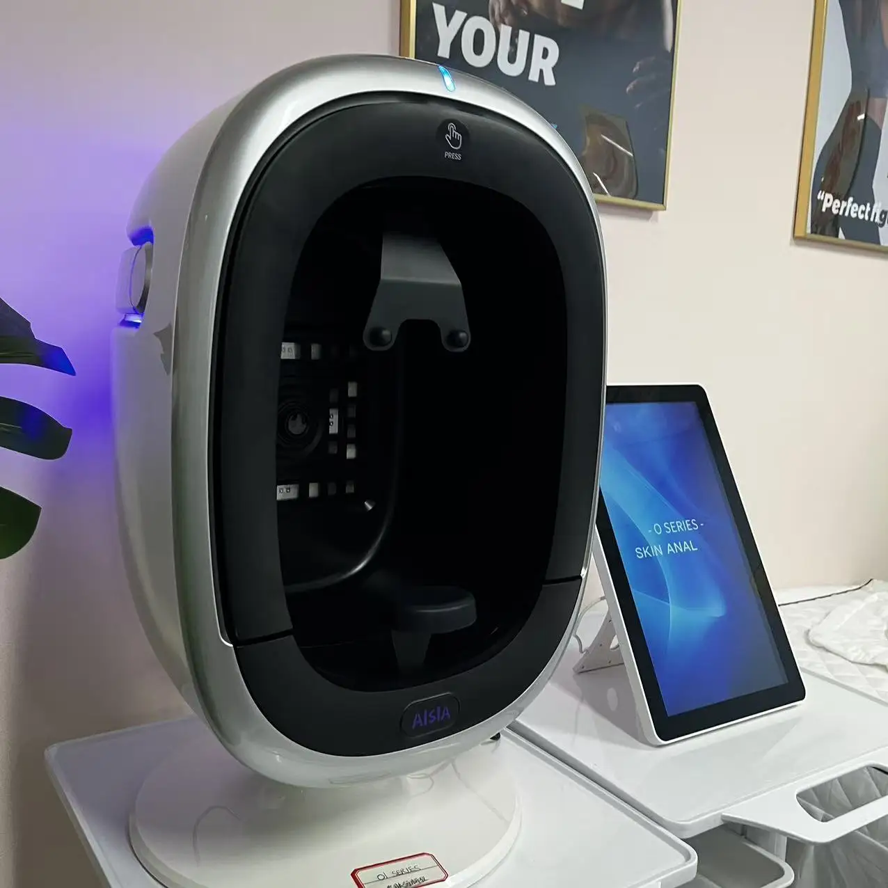 15.6 pollici Nuovo 3D Analizzatore della pelle del viso Macchina Analizzatore della pelle Macchina per il viso 5 Spettro di luce Analisi della pelle Scanner