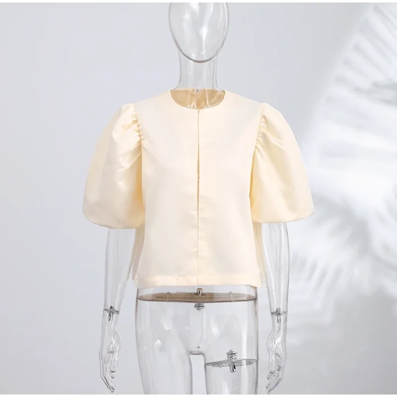Elegante Damen-Satinbluse mit O-Ausschnitt, Puffärmeln, Schnallenverschluss, einfarbig, locker geschnitten, vielseitig kombinierbar, Party-Mode-Oberteil, Sommer 2026 – Detail 1