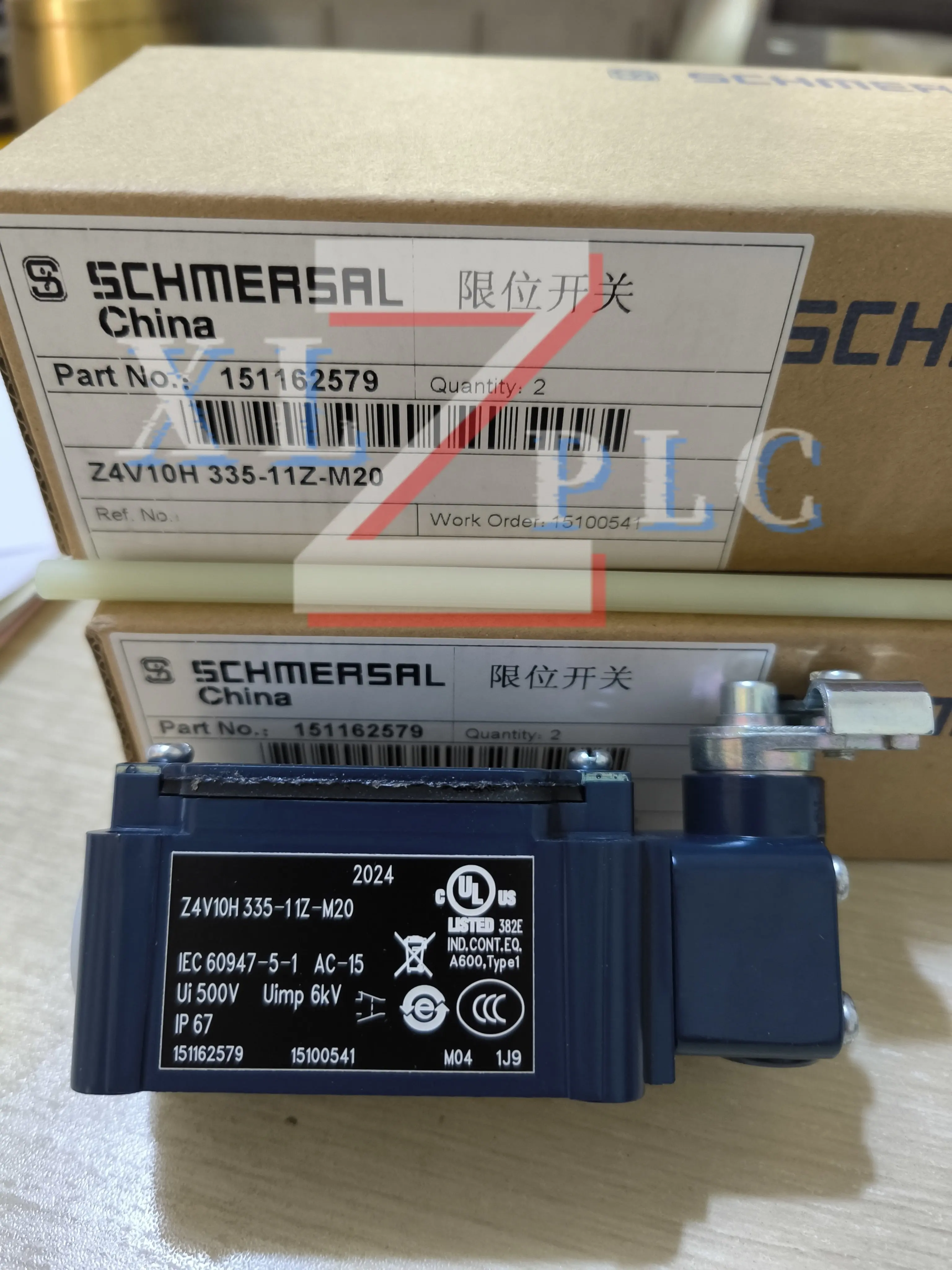 

Z4V10H 335-11Z-M20 151162579 Limit switch New original genuine spot