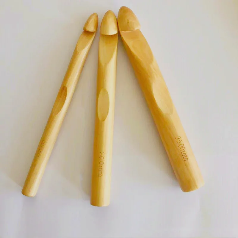 Huge Knitting Needles Wood Bamboo Crochet Hooks for Chunky Yarn - Sizes 15mm, 20mm, 25mm, 30mm