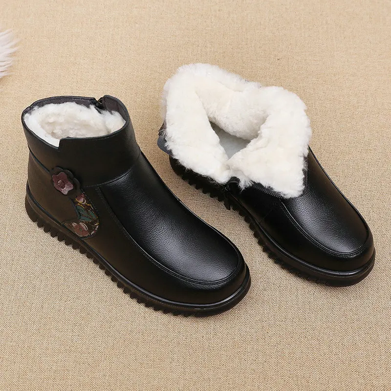 Winter Boots Woman Genuine Leather Flat Ankle Boots elderly Warm Snow Boots Mother Cotton Shoes Women Warm Fur Casual Shoes