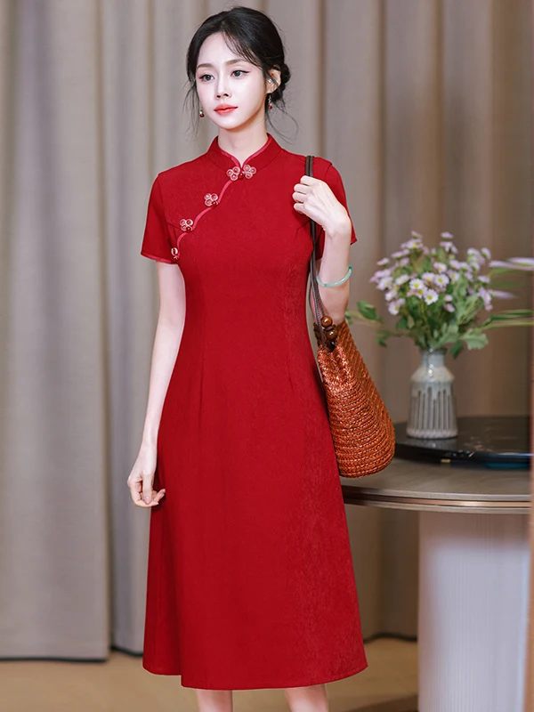 

Красное китайское свадебное платье большого размера для молодых женщин, средней длины, с косым воротником, с бриллиантовым узором, дышащее, с коротким рукавом