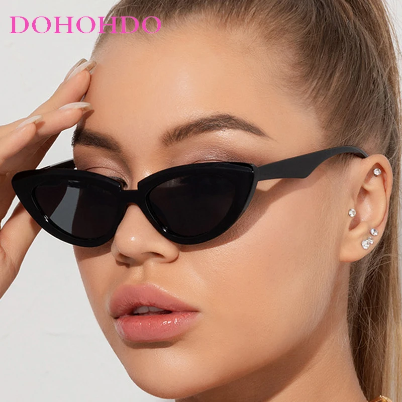 

Luxury Vintage Triangle Cat Eye Sunglasses Women Small Frame Sun Glasses Female Retro Fashion Travel Shades Oculos De Sol UV400