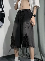 2024 Men's Summer Korean Fashion Straight Personalized Print Scratched Denim Shorts Loose Fit Capris Men Hole Jeans Shorts B60