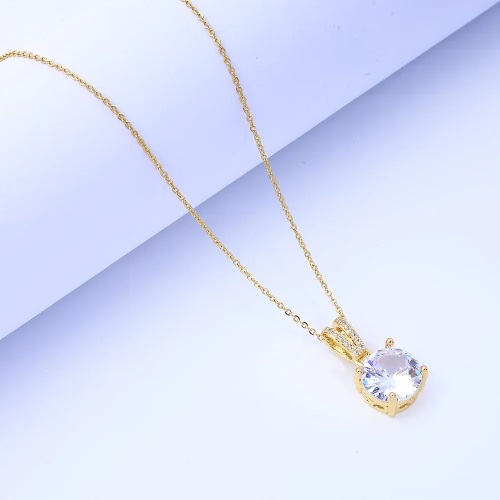 Bellissima collana con pendente micro-intarsiato in rame, acciaio al titanio elettrolitico, design a trifoglio con zirconi - Regalo perfetto per le donne
