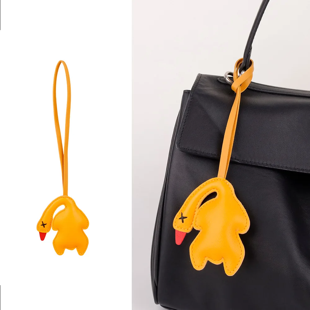 

Whimsical 3D Roast Duck PU Leather Keychain Funny Bag Charm Car Accessories Creative Fashion Decor for Backpack bag
