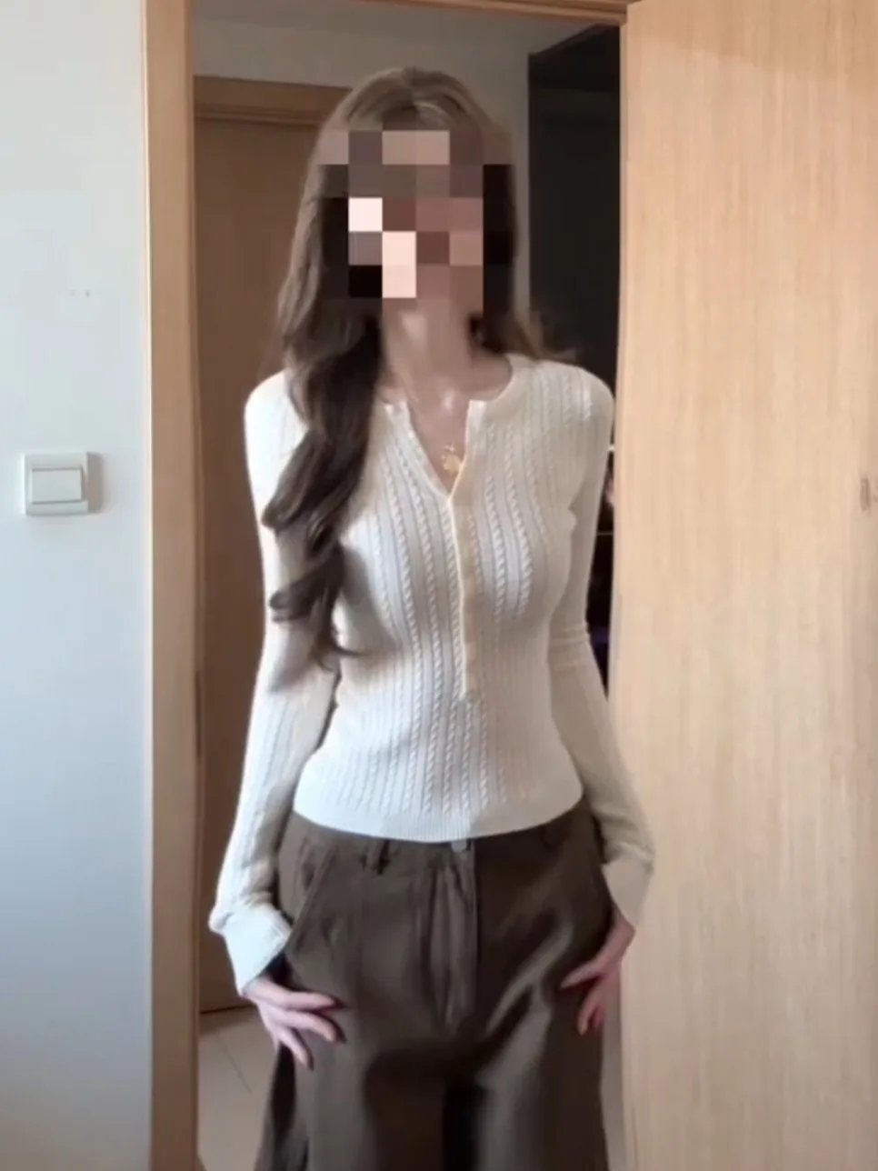 Weißer langer Sve-Strickpullover für Damen, Slim-Fit-Top, Frühherbst 2022, neue Sle Commute Polyesterfaser, V-Ausschnitt, Einzelknopf