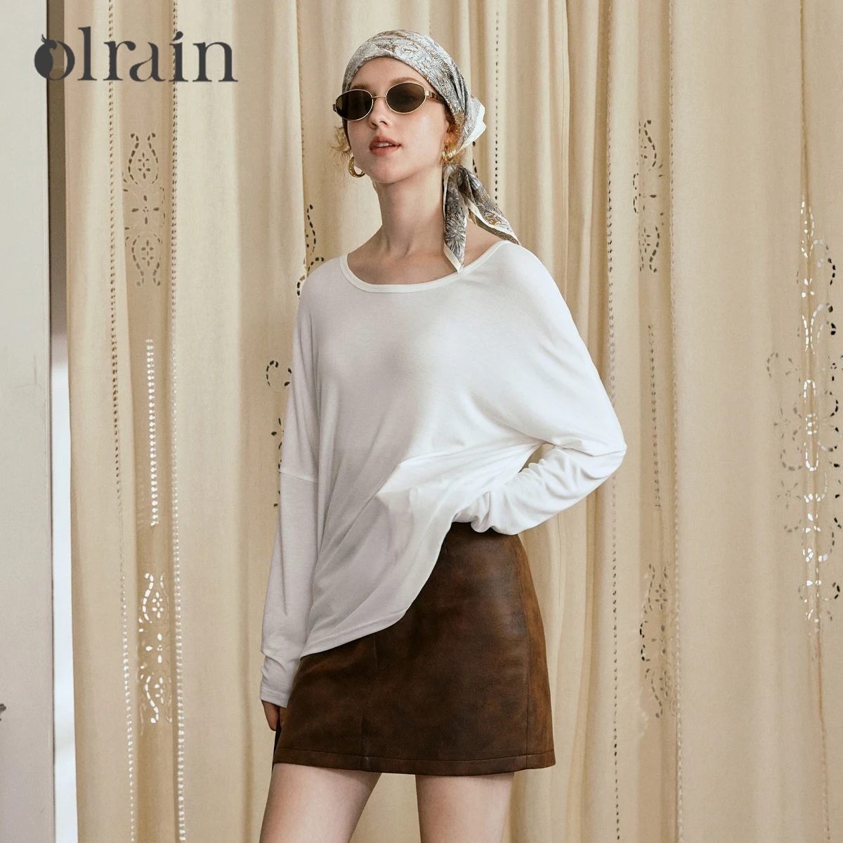 

Французская женская футболка OLrain, однотонная, простая, свободная, с рукавами «летучая мышь», v-образным вырезом сзади, футболки с круглым вырезом, осень 2021, топы M57QT000025