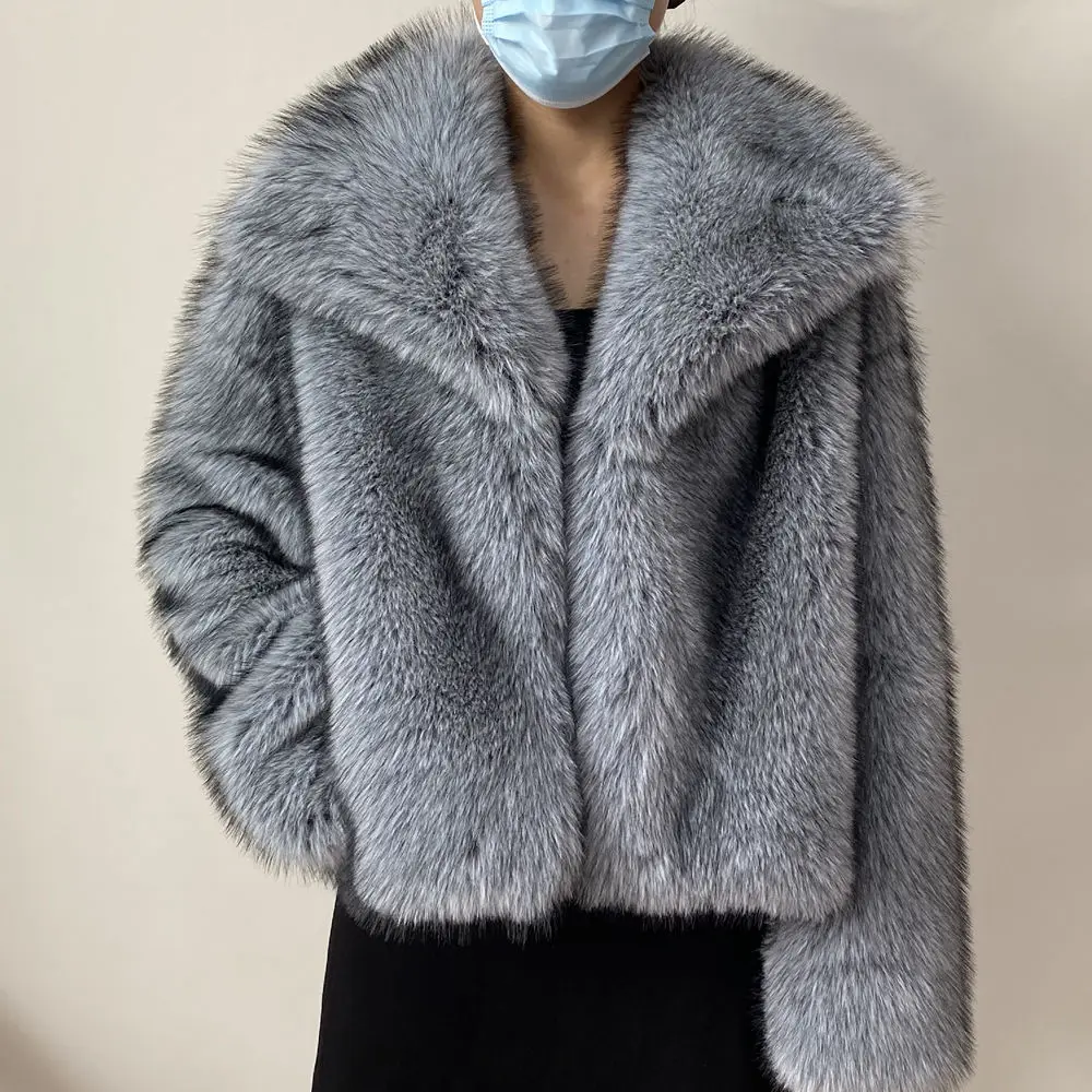 Women's Plus Size Winter Fur Coat Fox Large Lapel Loose Short Top Elegant Warmth for Cold Weather