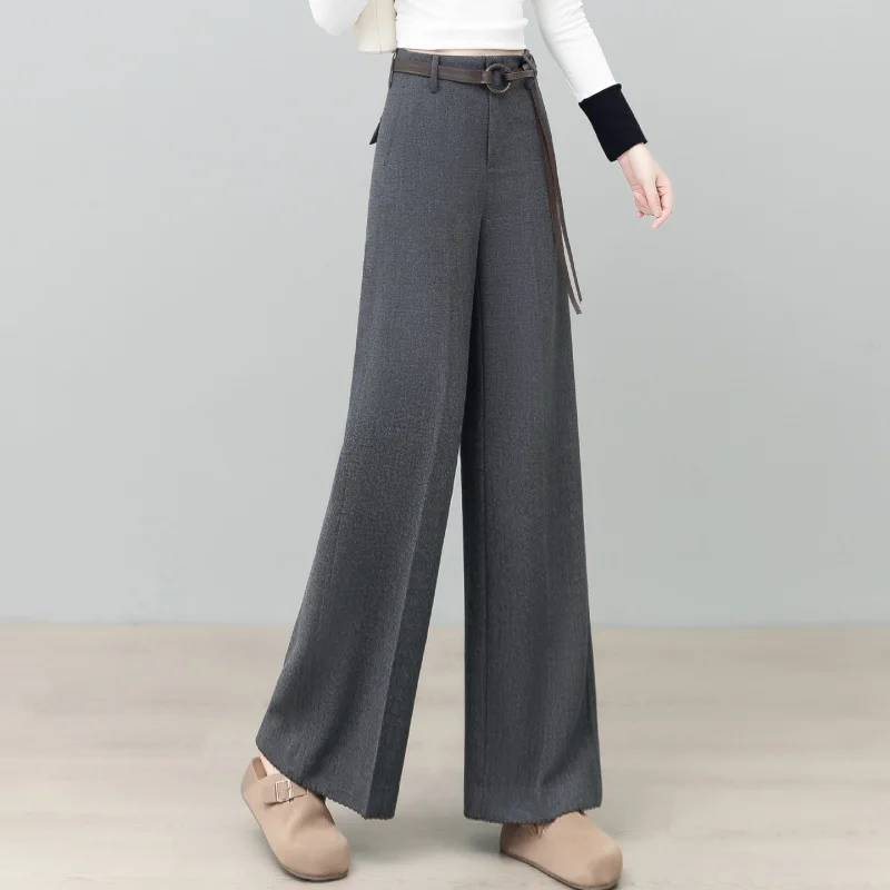 Pantaloni a gamba larga dritti versatili alla moda per le donne Primavera e autunno Pantaloni da abito casual drappeggiati di nuovo stile Pantaloni lunghi dimagranti