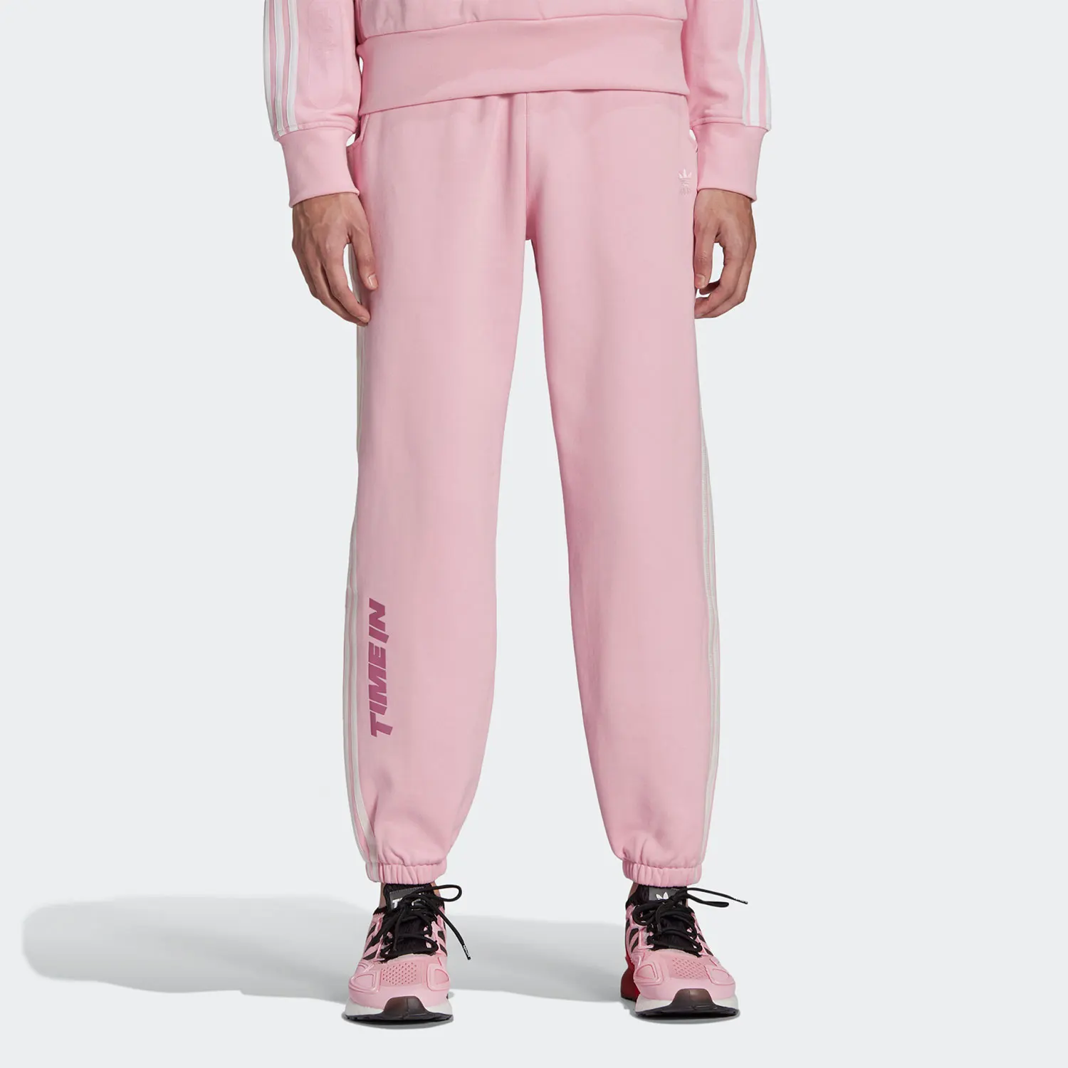 

Adidas genuine Three Stripes Men's and Women's Fashion Running Training Pants GP2325