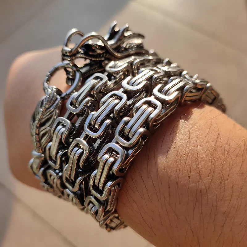 Pulseras con colgantes de cabeza de dragón EDC para hombre, látigo de autodefensa, collar de acero de titanio, joyería de moda, Gadgets de cintura para regalos geniales