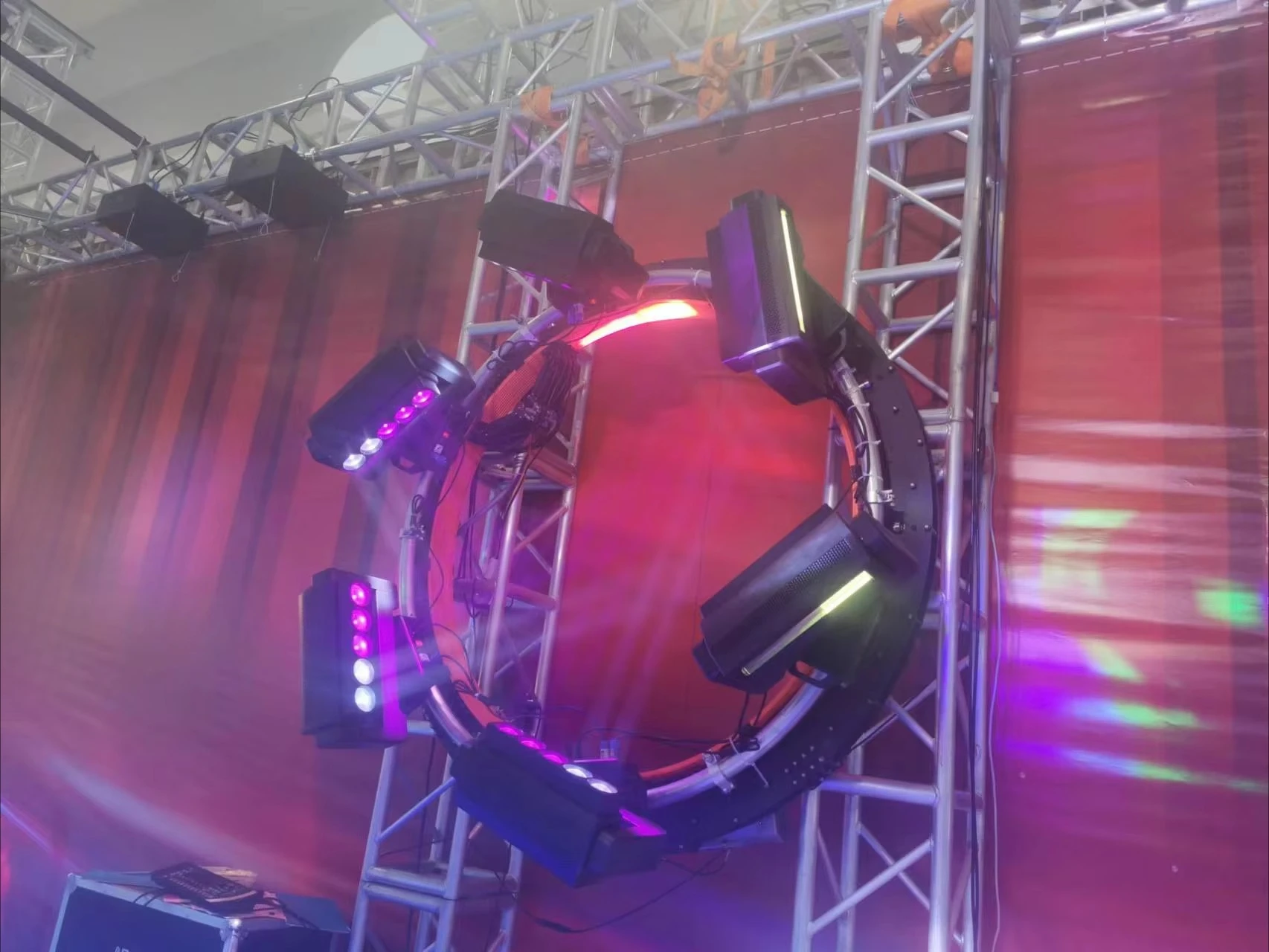 Professional aluminum alloy rotating truss stage performance rotating truss