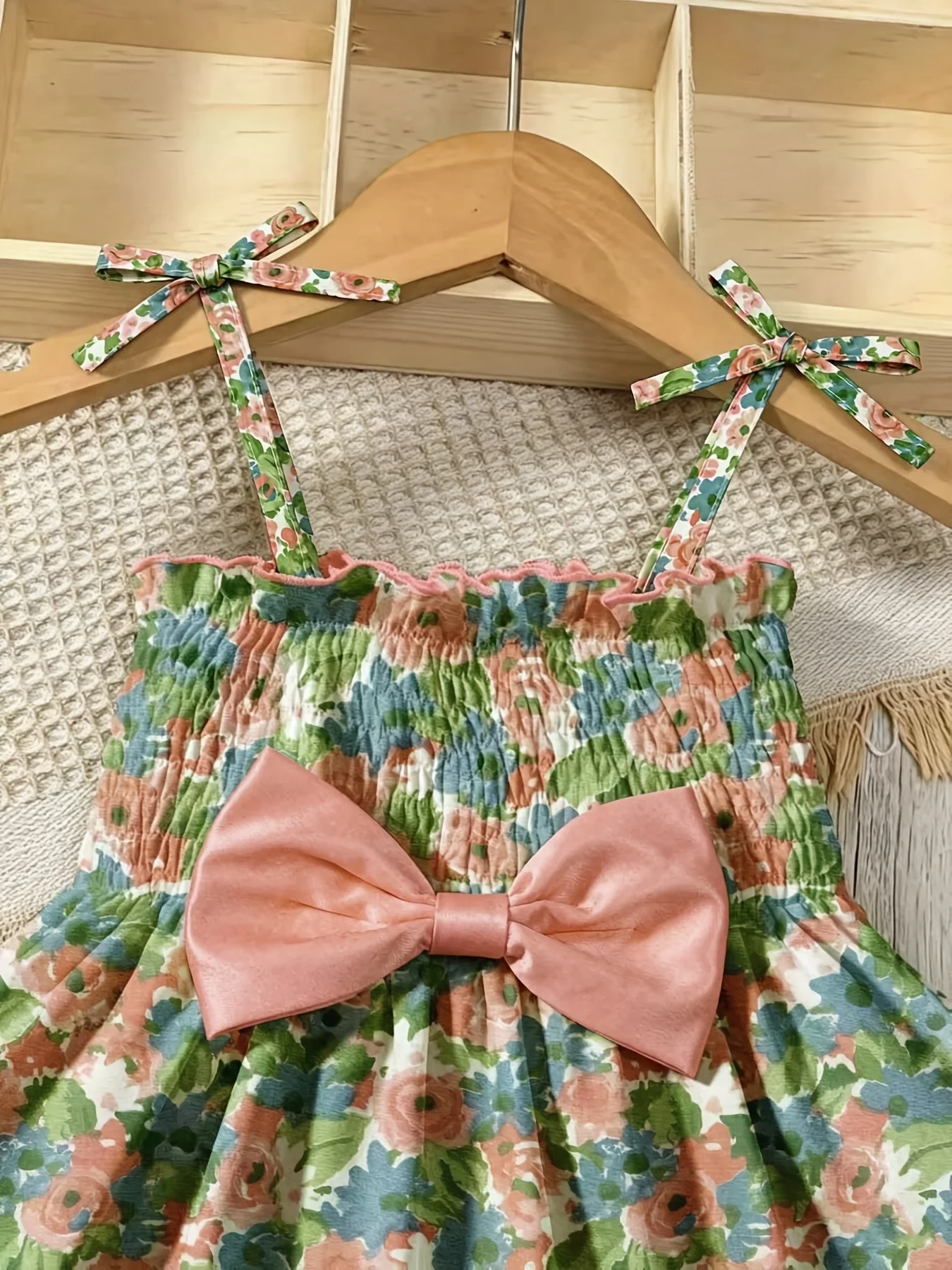 Mädchen Lässiges Bequemes Trägerkleid mit Quadratischem Ausschnitt, Ärmellos, Schleife und Blumenmuster, Oberteil für Kinder und Damenmode – Detail 16