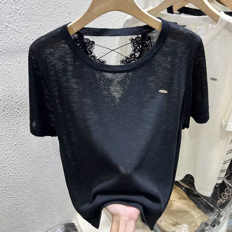 

Кружевная полая вязаная футболка с открытой спиной и короткими рукавами для женщин, лето 2025, новый легкий вязаный топ