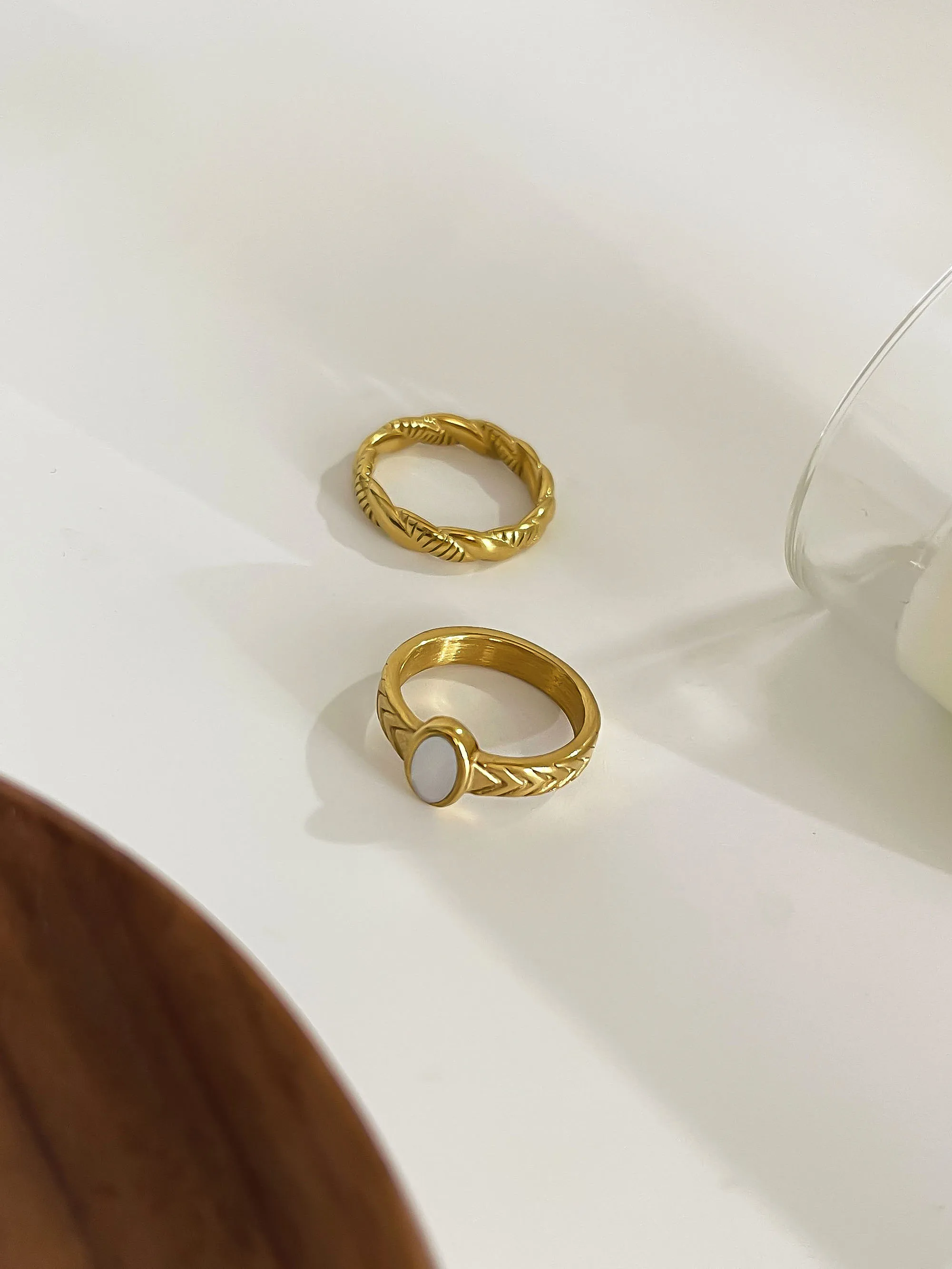 GHIDBK Simple Trendy 18K Gold Plated Oval White Mother of Pearl Rings for Women Stainless Steel Waterproof Wedding Party Jewelry