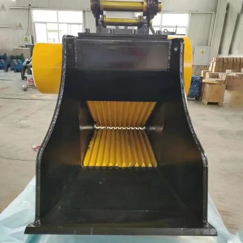 2025 High-Speed Vibration Crusher Bucket, Break Concrete Pavements & Slabs with Minimal Noise