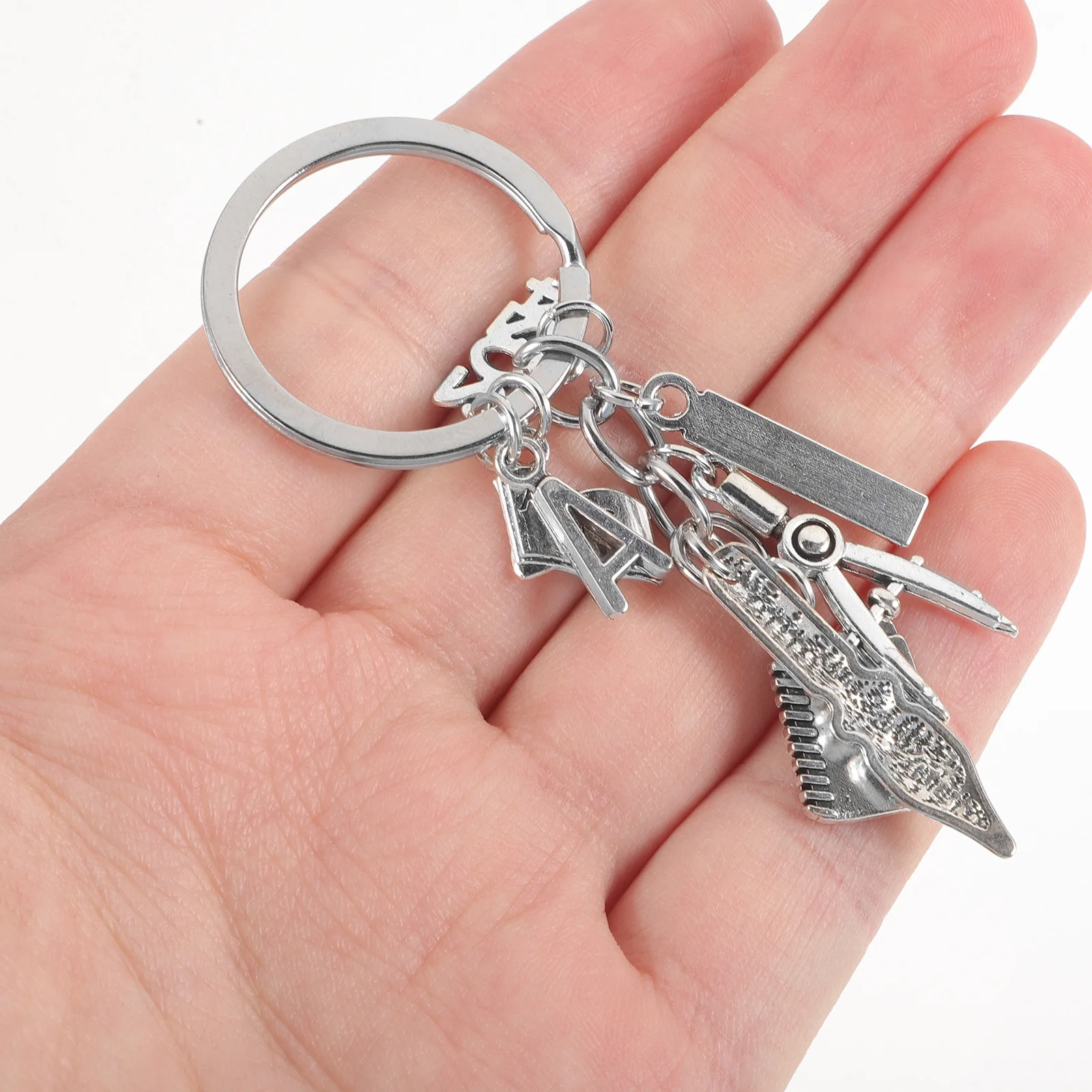 

Брелок с буквами для женщин, подарок на выпускной, подарок учителю, мини-канцелярские принадлежности, брелок для ключей, держатель для ключей из сплава, декор, кулон