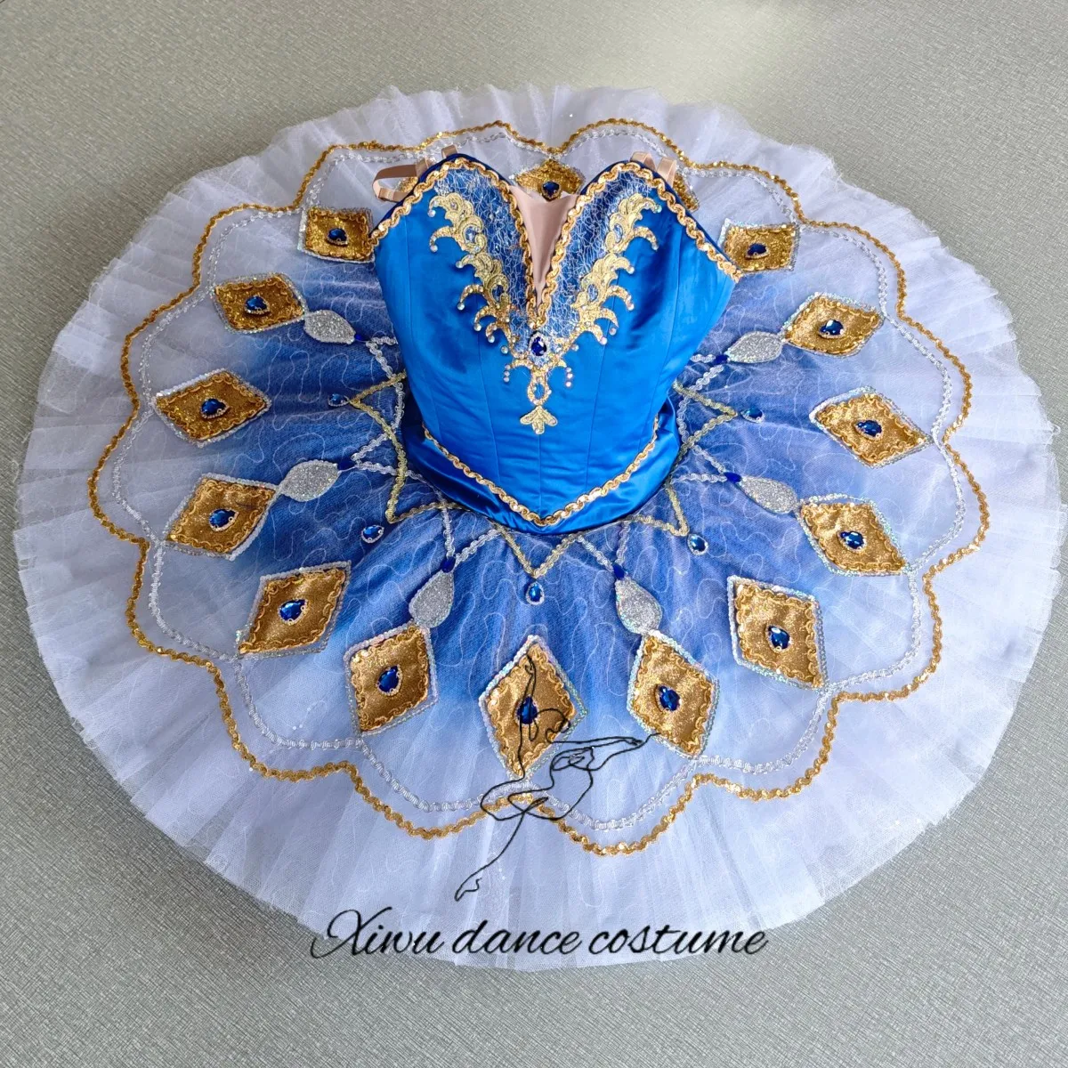 공작새 깃털 로얄 블루 발레 플래터 튜튜