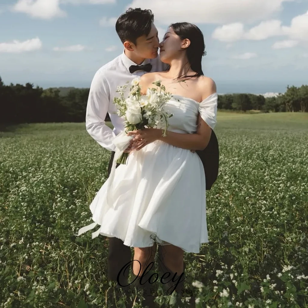 OLOEY Simple Off The Shoulder Korea Wedding Dress Photo Shoot A-Line Short Sleeve Mini Garden Bridal Gown Customized 웨딩드레스
