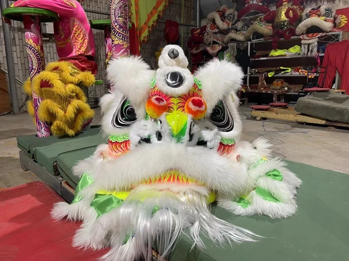 Funtoys MOQ 1 PCS Best Quality Chinese Traditional New Year Adult Lion Dance Wool Performance Lion Dance Costume For Adults