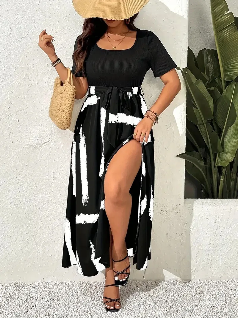 GIBSIE 플러스 사이즈 스쿠프 넥 반팔 벨트 드레스 여성 2025 여름 신상 프린트 캐주얼 휴가 A라인 스플릿 롱 드레스