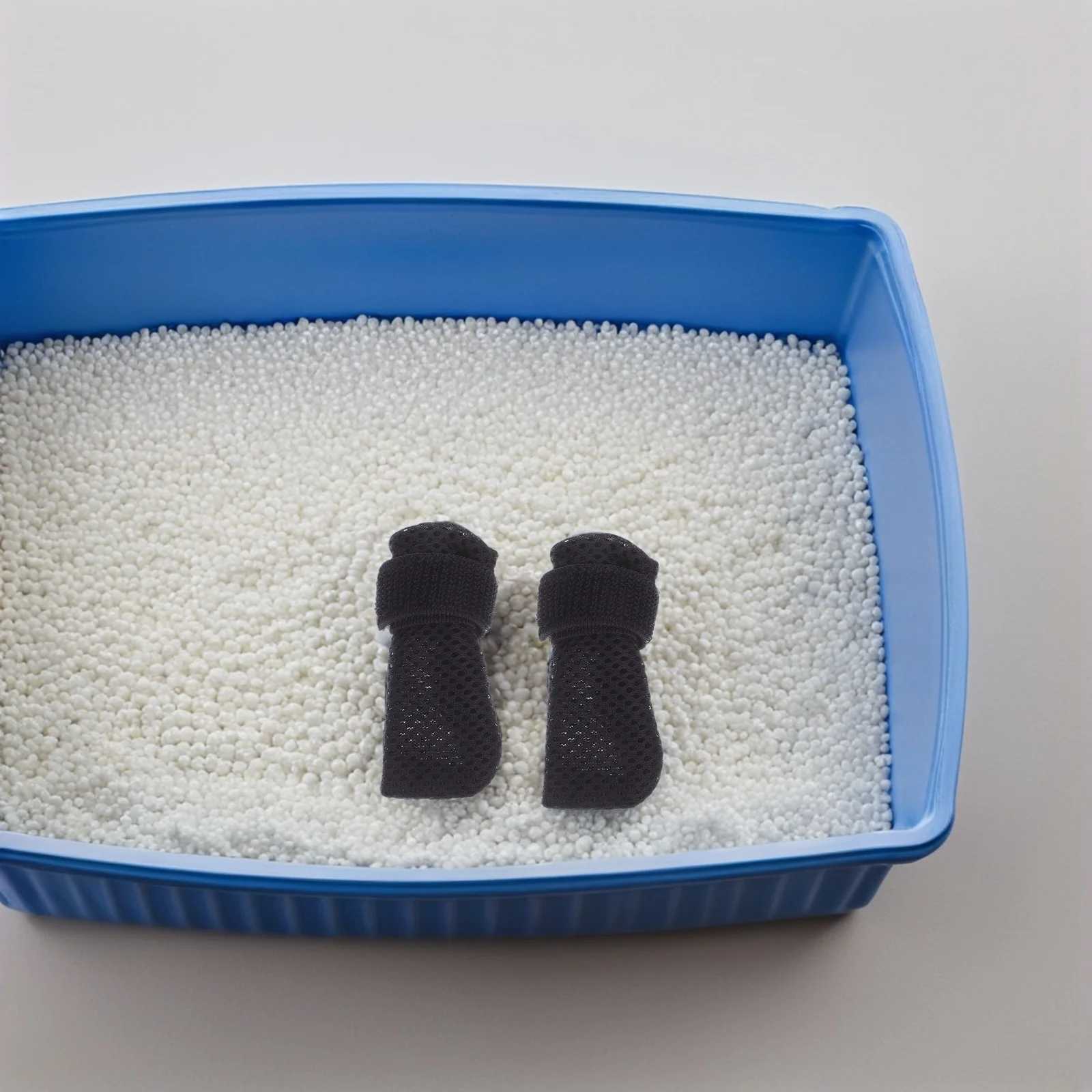 

4pcs Dog Booties Soft Warm Pet Paw Protectors For Winter Bathing Nail Trimming Outdoor Activities Small Dog Shoes Breathable