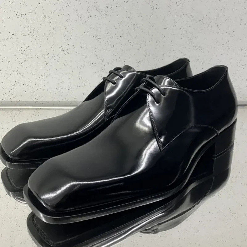 

Crossover Strap Shoes for Men Square Toe Low Heels Patent Leather Males Loafers Shallow Chassure Hommes Stitching Zapatos Hombre