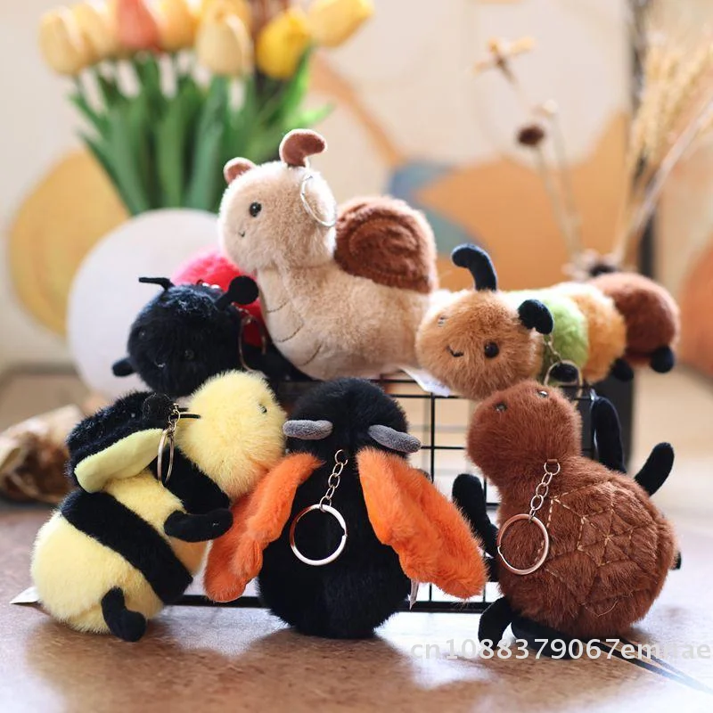 [ZYAS] 1 Pieza Pequeño Llavero de Peluche de Insecto, Muñeco Creativo de Peluche, Colgante para Bolso, Lindo Llavero de Caracol y Abeja, Regalo de Cumpleaños