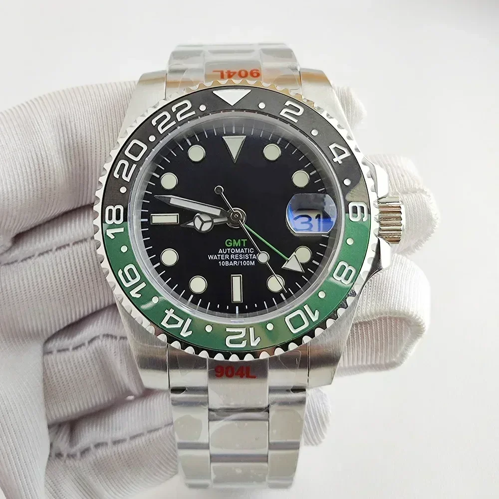 39 มม.นาฬิกา GMT S Dial สีเขียวส่องสว่าง 904L สแตนเลสสตีล Sapphire Glass นาฬิกาผู้ชาย NH34 การเคลื่อนไหว TOP