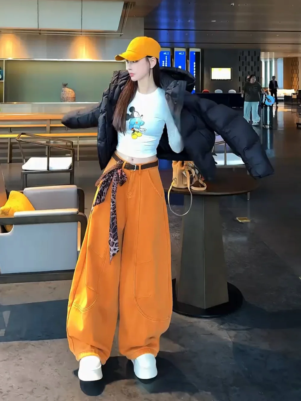 

Женские джинсы в американском стиле с флисовой подкладкой, утепленные, с высокой талией, свободного кроя, широкие, драпированные, фасона «бананы»