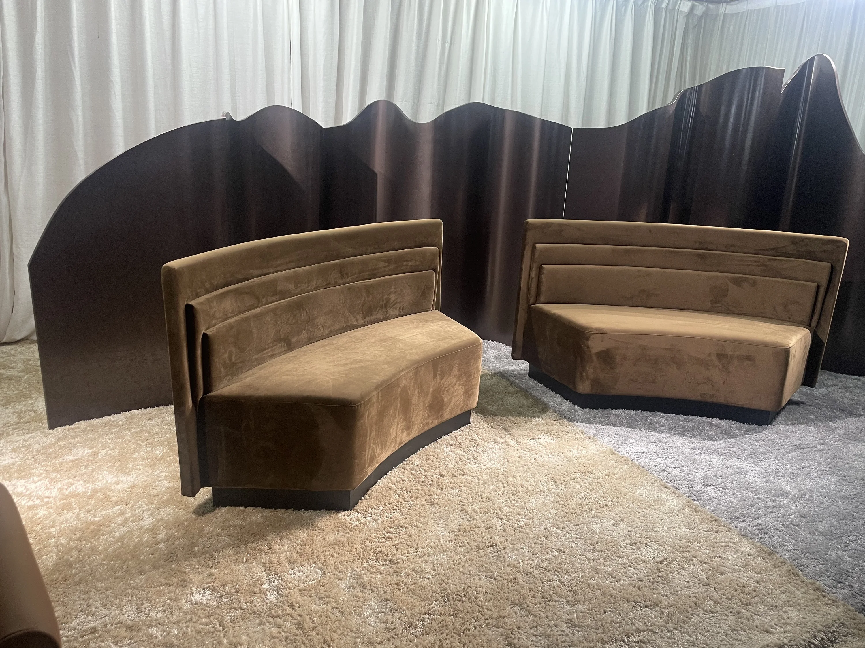 &French Country Modular Sectional Sofa Set Three Comfortable Seats with Curve Design Natural Velvet Fabric for Wedding Events