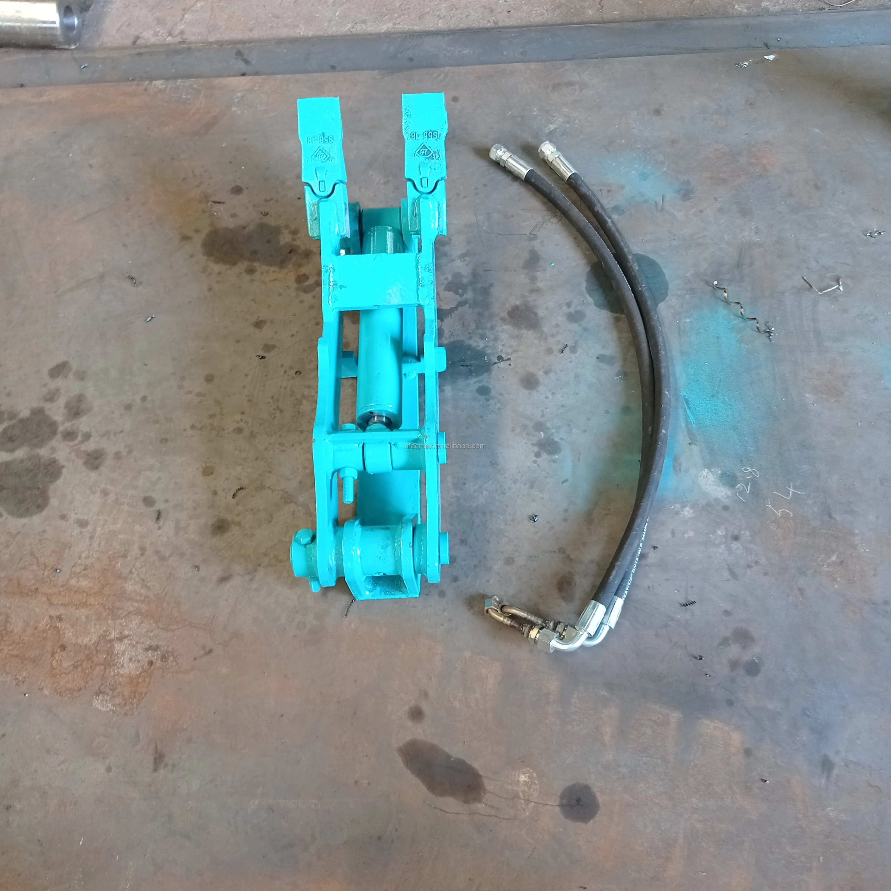 Pollice idraulico dell'attacco dell'escavatore dell'escavatore a pollice