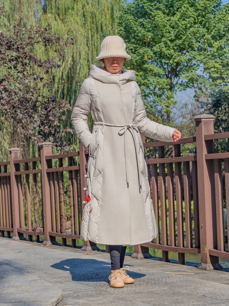 

Winter New Double-Faced Woolen Hat Design Embroidered Button Mid-Length Padded Jaet Artistic Sle White Du down Filled