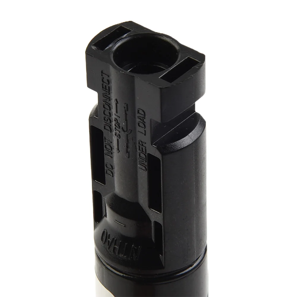 Solar Panel Inline Fuse Holder Rated 25A and 1000V DC with Waterproof Housing and Secure Connection for Solar Power Safety