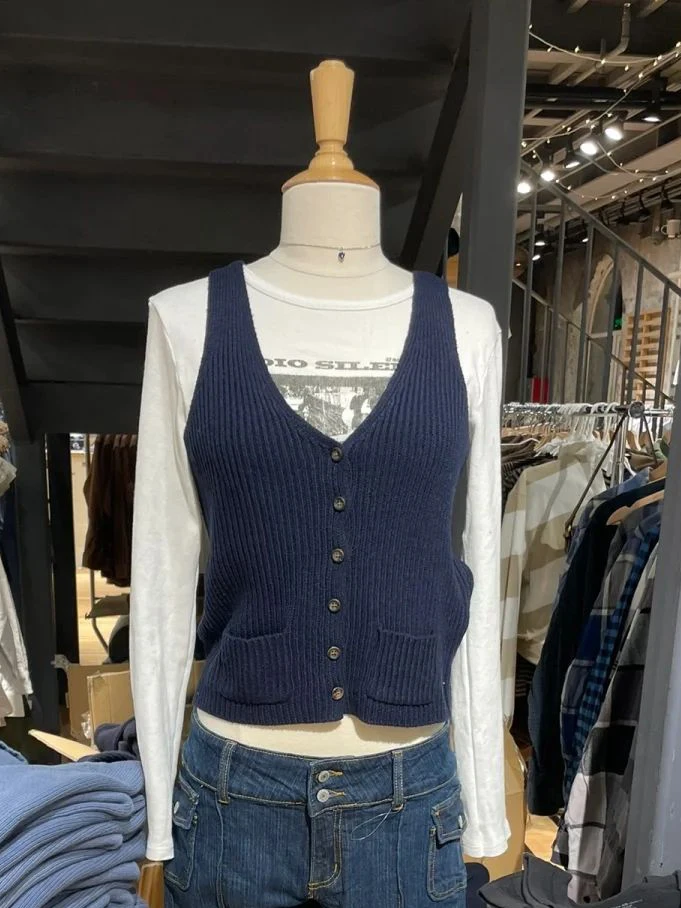 Pockets Cotton Sweater Vest Women Spring Sexy Sleeveless V Neck Buttons Cardigan Sweaters Femme Vintage Streetwear Tank Top 2023