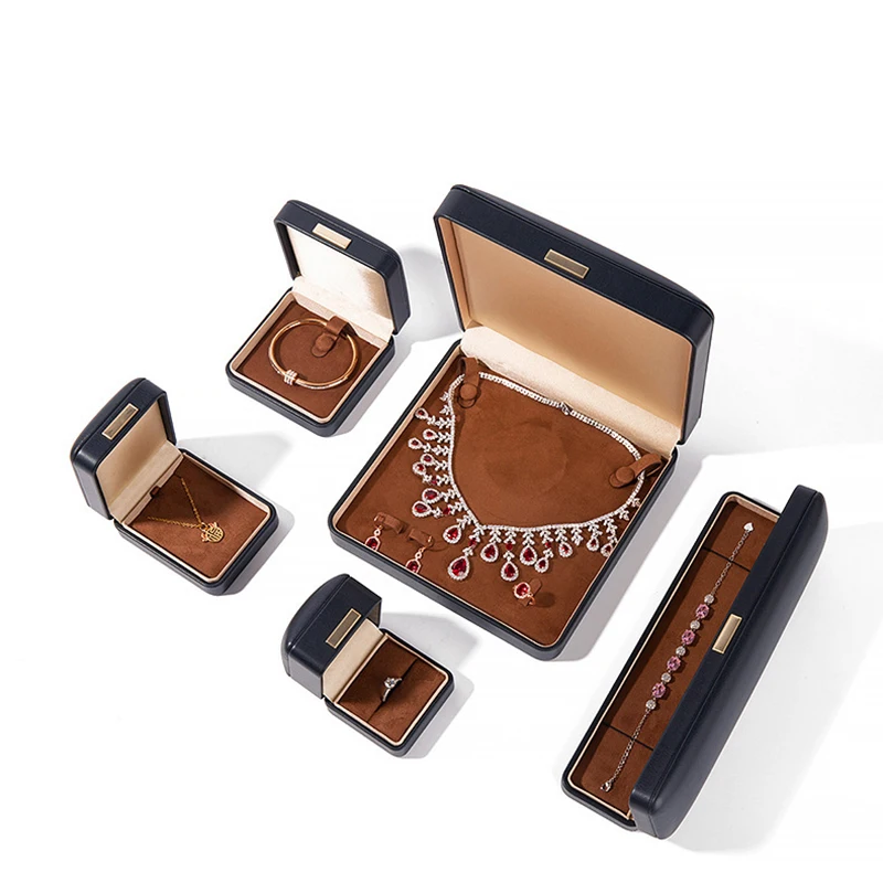 

Premium LeatherJewelry Box Set For Birthday Anniversary Proposal Jewelry Travel Organizer Jewelry Case Gift For Women Girl