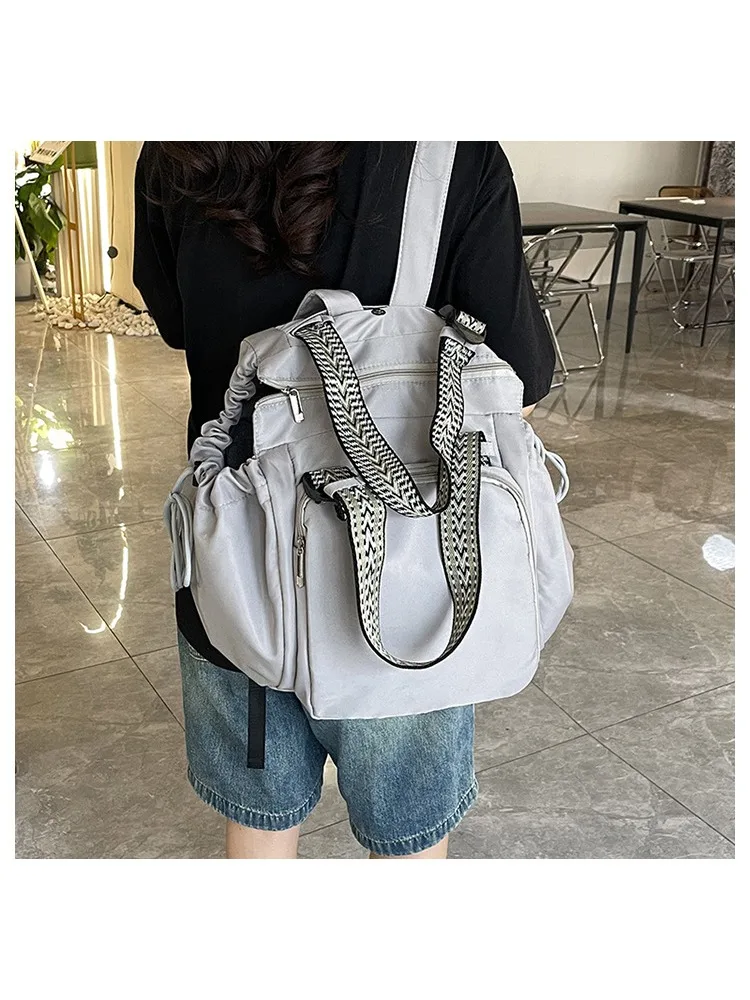 Nylon-Umhängetasche, einfarbig, modisch, vielseitig, tragbar, Mama-Tasche, große Kapazität, Reisetasche – Detail 4