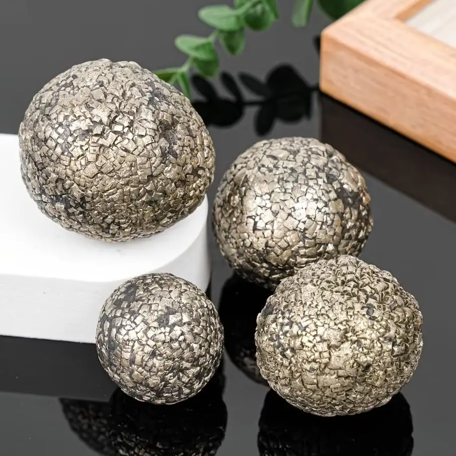 

Natural Pyrite Raw Stones Sphere Round Ball Brasses Ore Diffuser Energy Stones Collection for Home Decoration