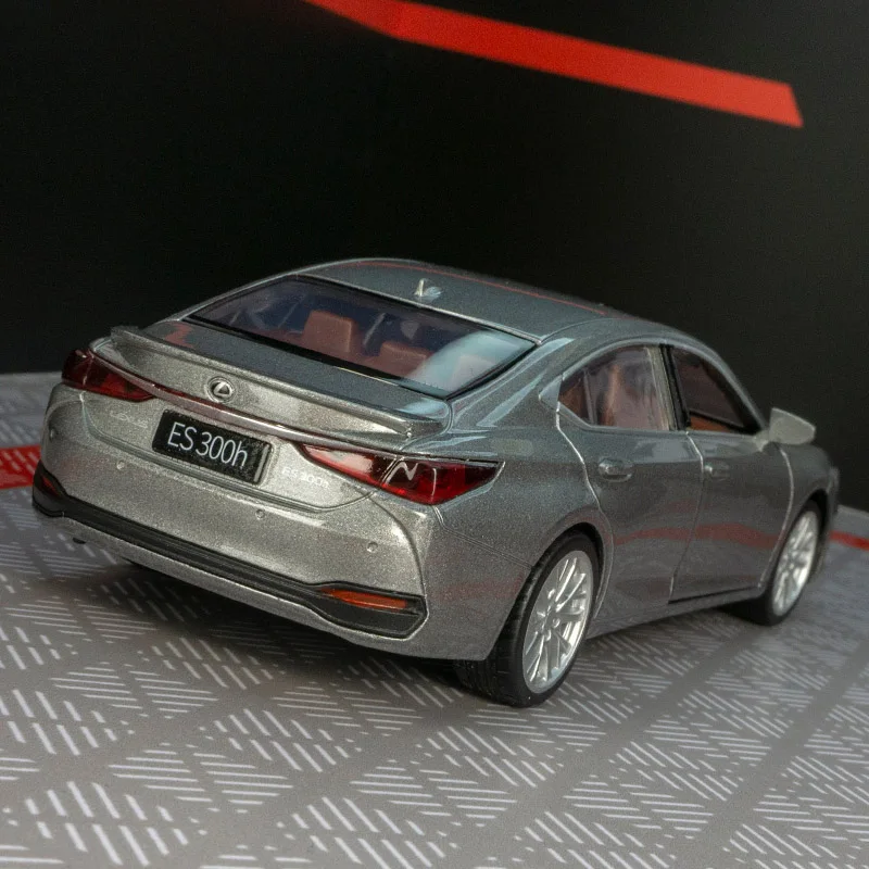 

1:35 Lexus ES300h alloy car model ornaments collection doors can open children's toys fine workmanship and good quality