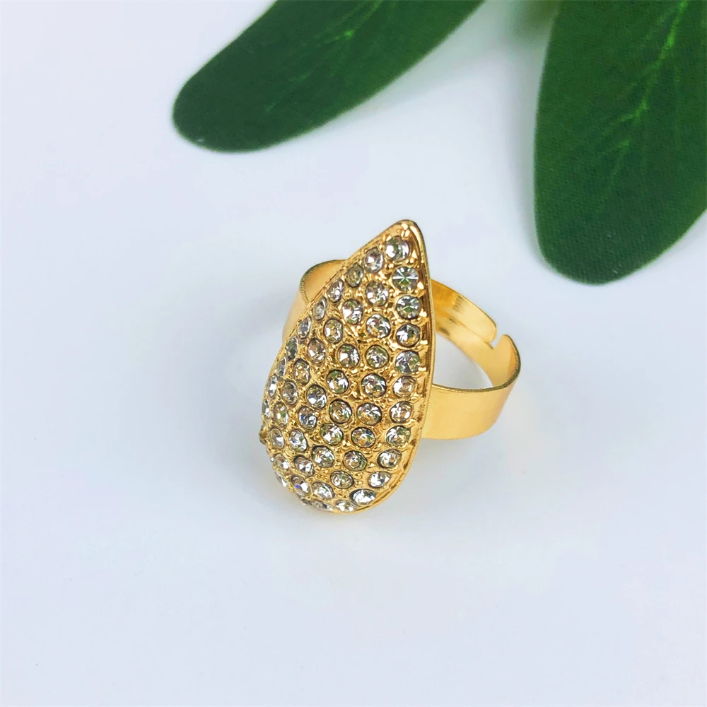 Dubai Fashion 18K Gold Plated Jewelry Set Women Classic Design Water Droplets Necklace Earring Bracelet And Ring 4PCS Set