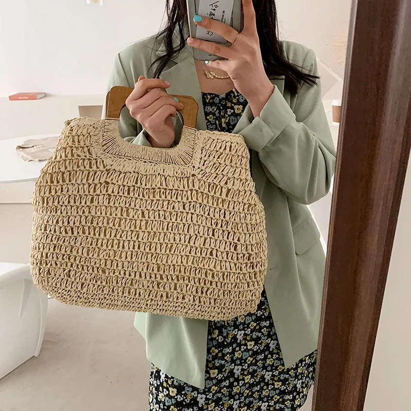 Summer Woven Straw Handbag Female Wooden Handle Bag Large Capacity Travel Beach Bag Fashion Style Totes Hollow out Tote Bolsa