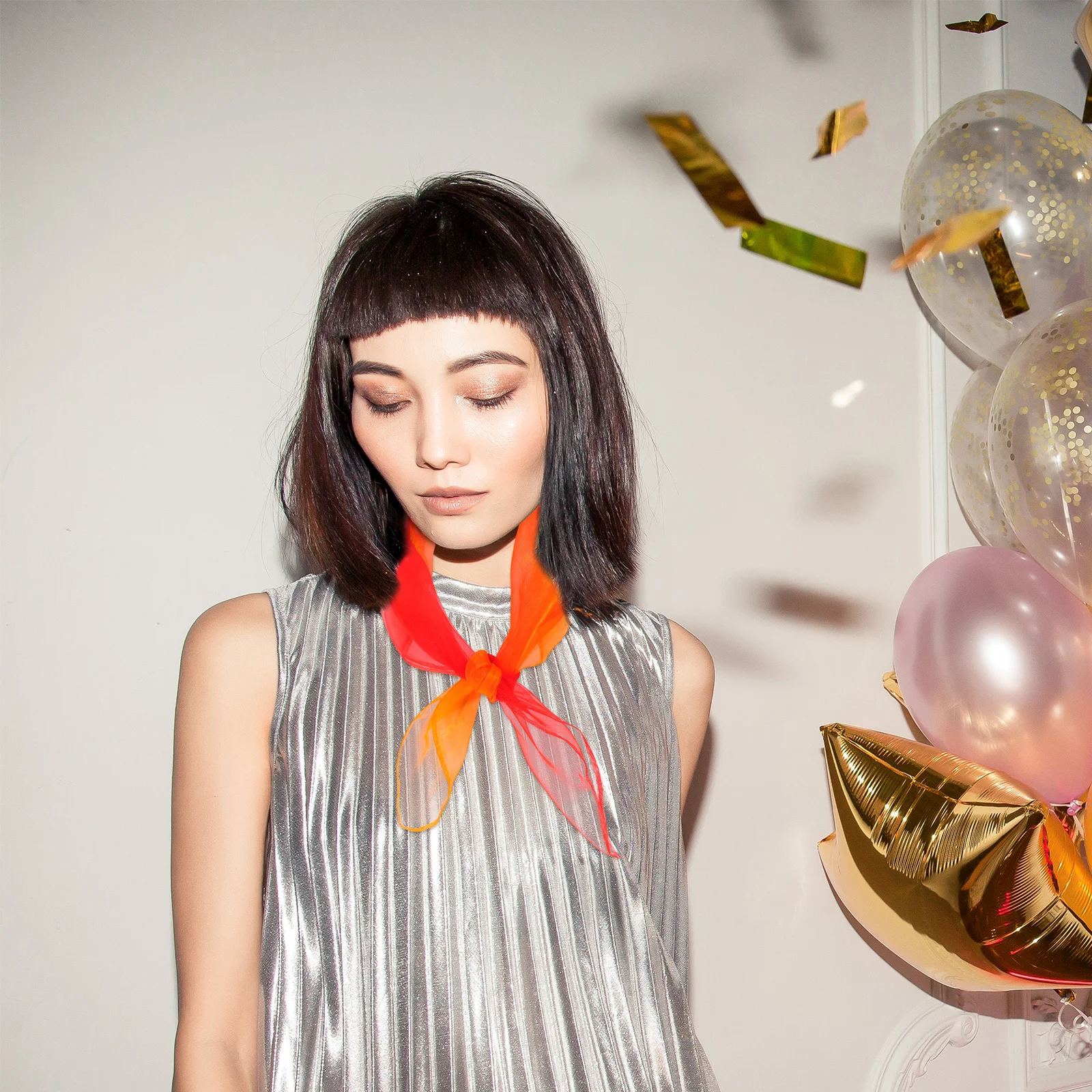 

Gradient Ramp Square Silk Dance Scarves Tricks Performance Props Accessories Movement Band Soft Lightweight Breathable 24 by 24